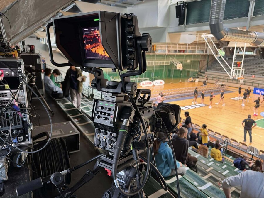 Live-Übertragung eines Basketballspiels